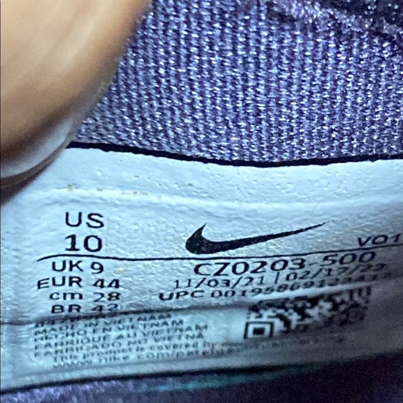 Nike LeBron 19 “DJ Bron Wild Berry Hyper Pink Teal” - Picture 12 of 17